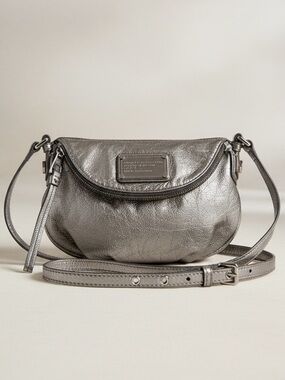 Marc by Marc Jacobs Classic Q Metallic Leather Crossbody Bag Silver Zip Pockets